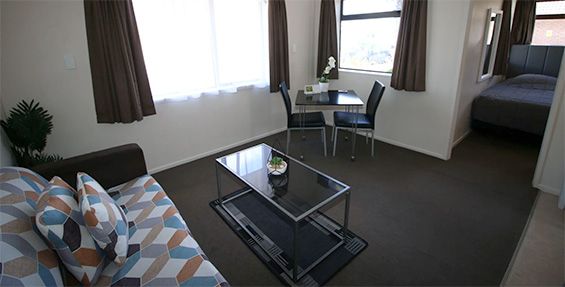 1-bedroom unit with view lounge